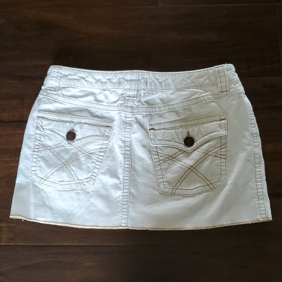 Aēropostale corduroy skirt - Picture 2 of 3